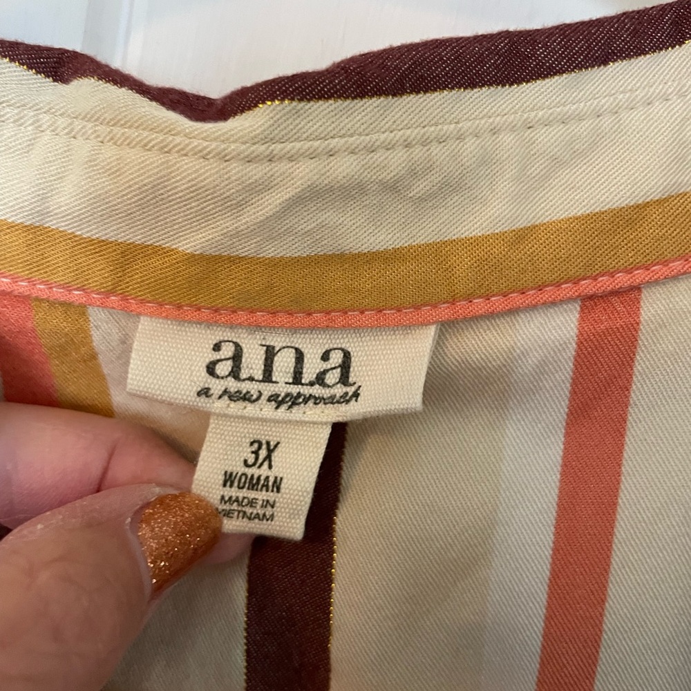 Ana, plus, 3x, striped button up. Fall, holiday, school, teacher - Picture 2 of 4